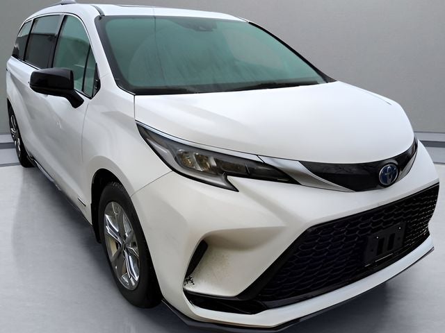 2021 Toyota Sienna XSE 7 Passenger