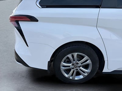 2021 Toyota Sienna XSE 7 Passenger