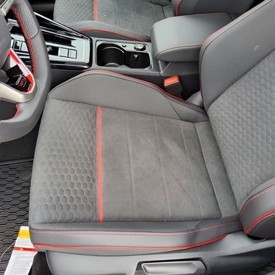 2025 Volkswagen Golf GTI 2.0T SE