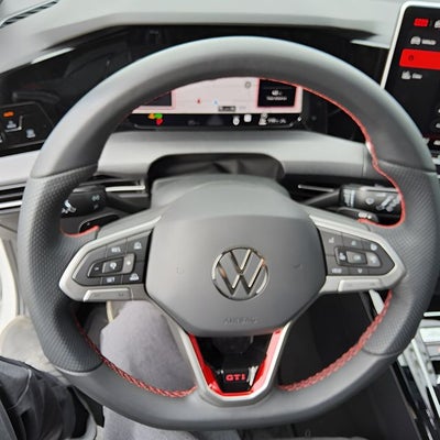 2025 Volkswagen Golf GTI 2.0T SE