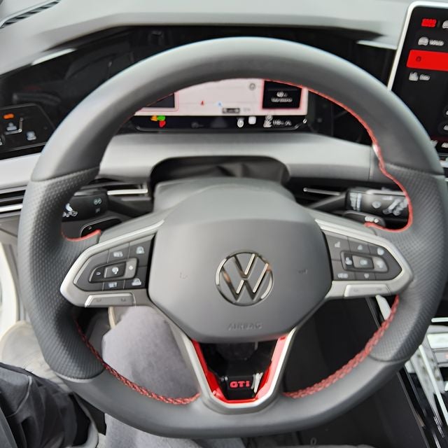 2025 Volkswagen Golf GTI 2.0T SE