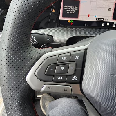 2025 Volkswagen Golf GTI 2.0T SE