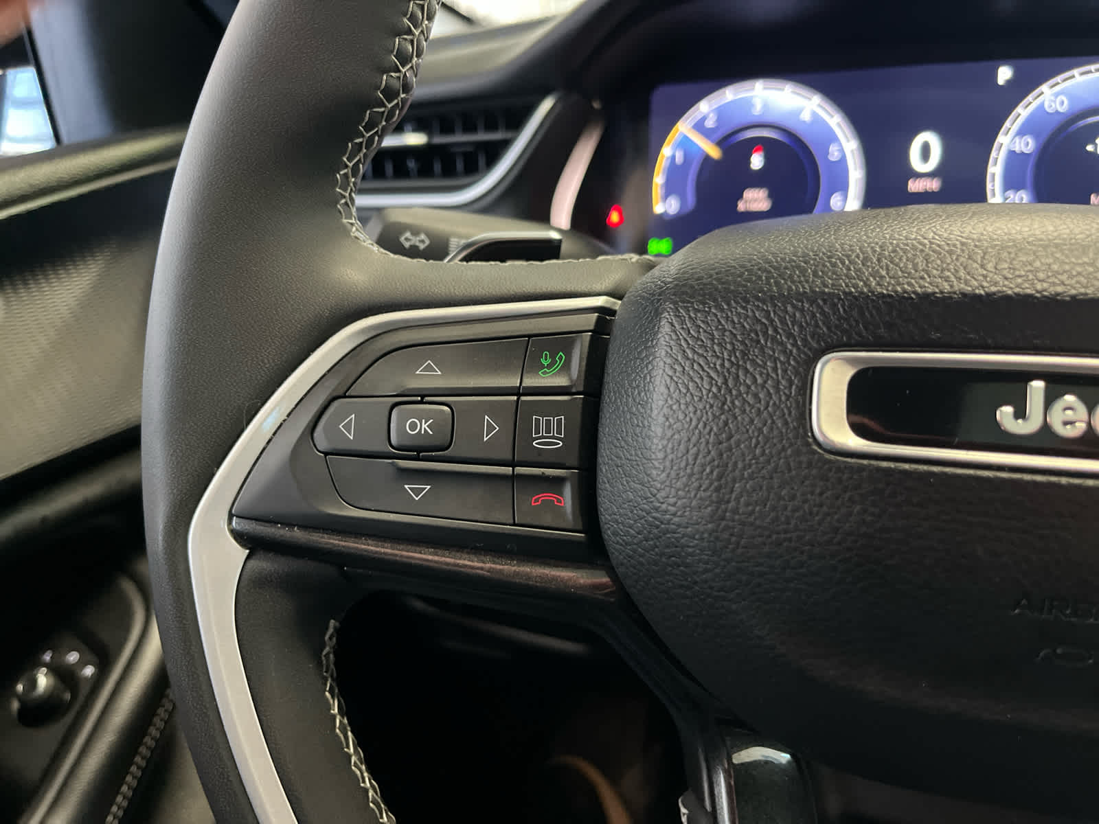 2023 Jeep Grand Cherokee Altitude