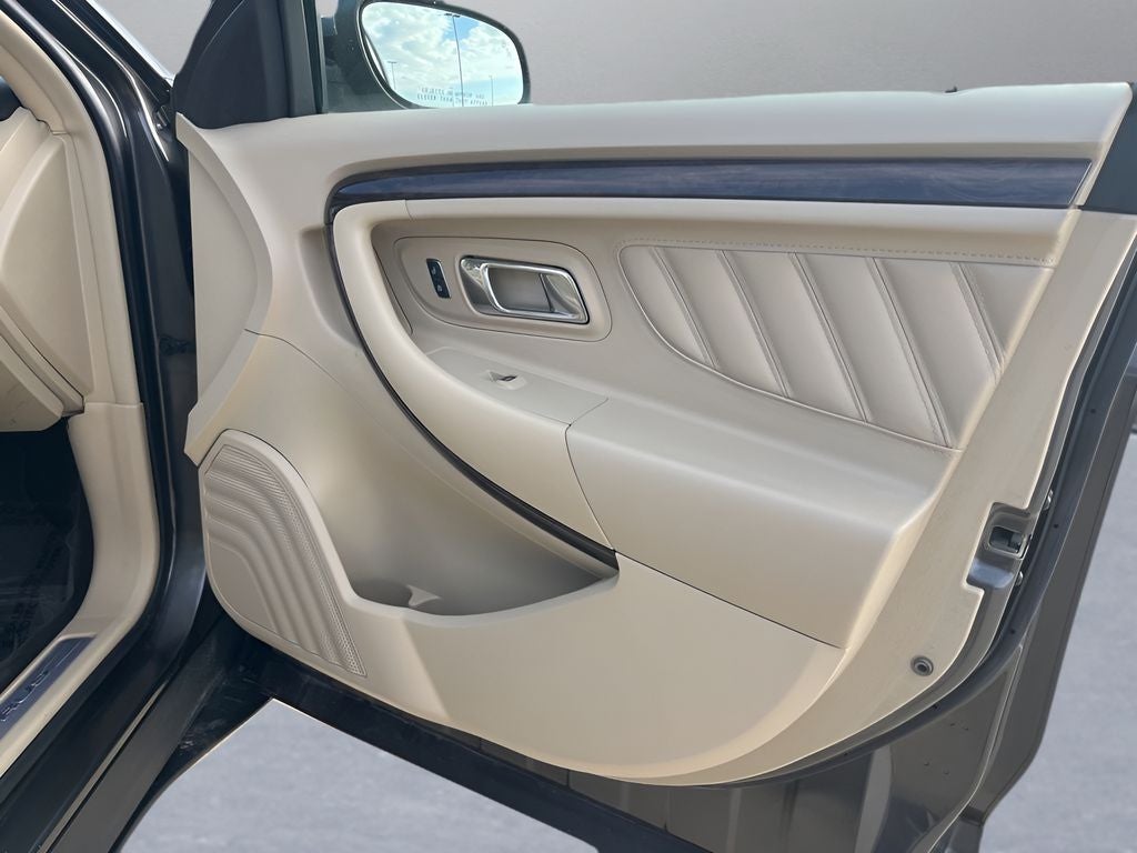 2018 Ford Taurus Limited