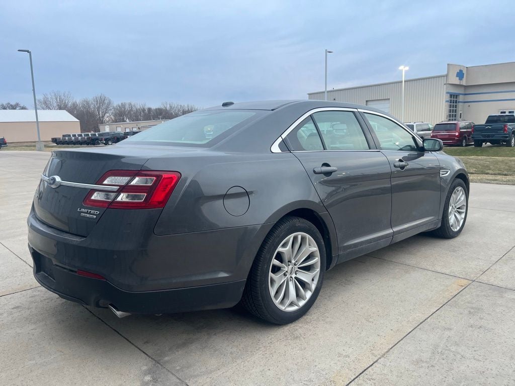 2018 Ford Taurus Limited
