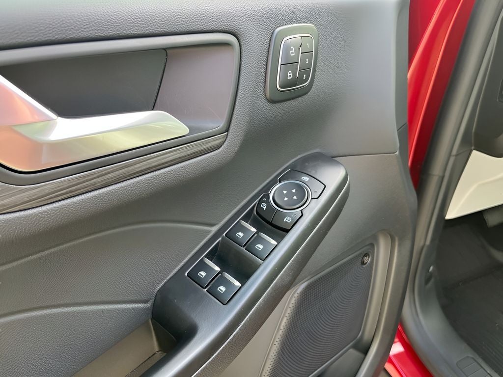 2026 Ford Escape Platinum™