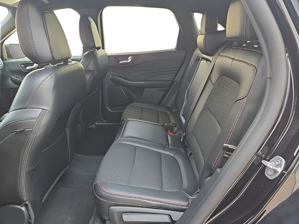 2026 Ford Escape ST-Line Elite