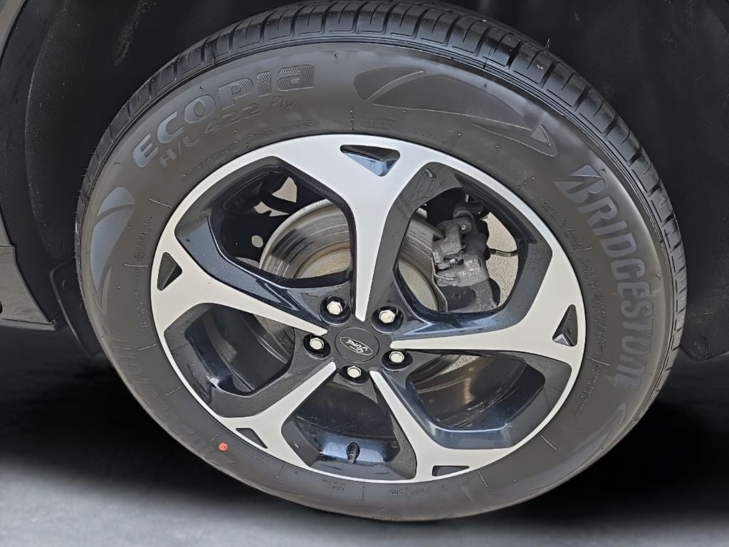 2026 Ford Escape ST-Line Elite
