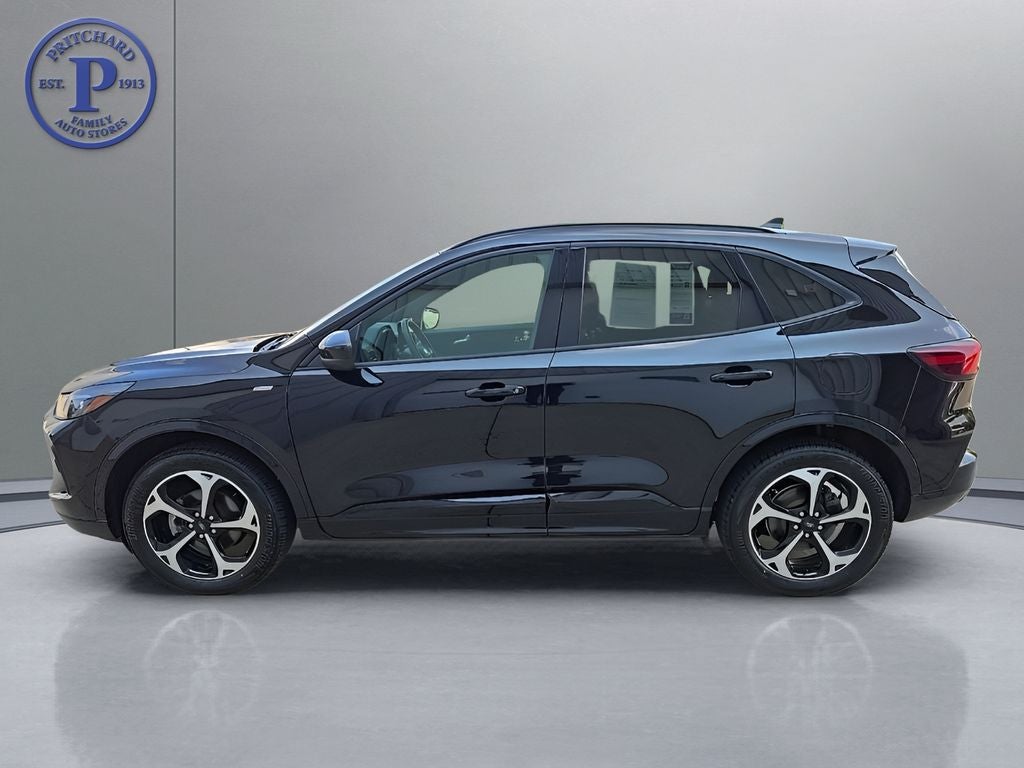 2026 Ford Escape ST-Line Elite