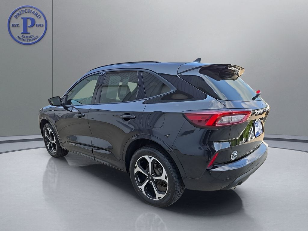 2026 Ford Escape ST-Line Elite