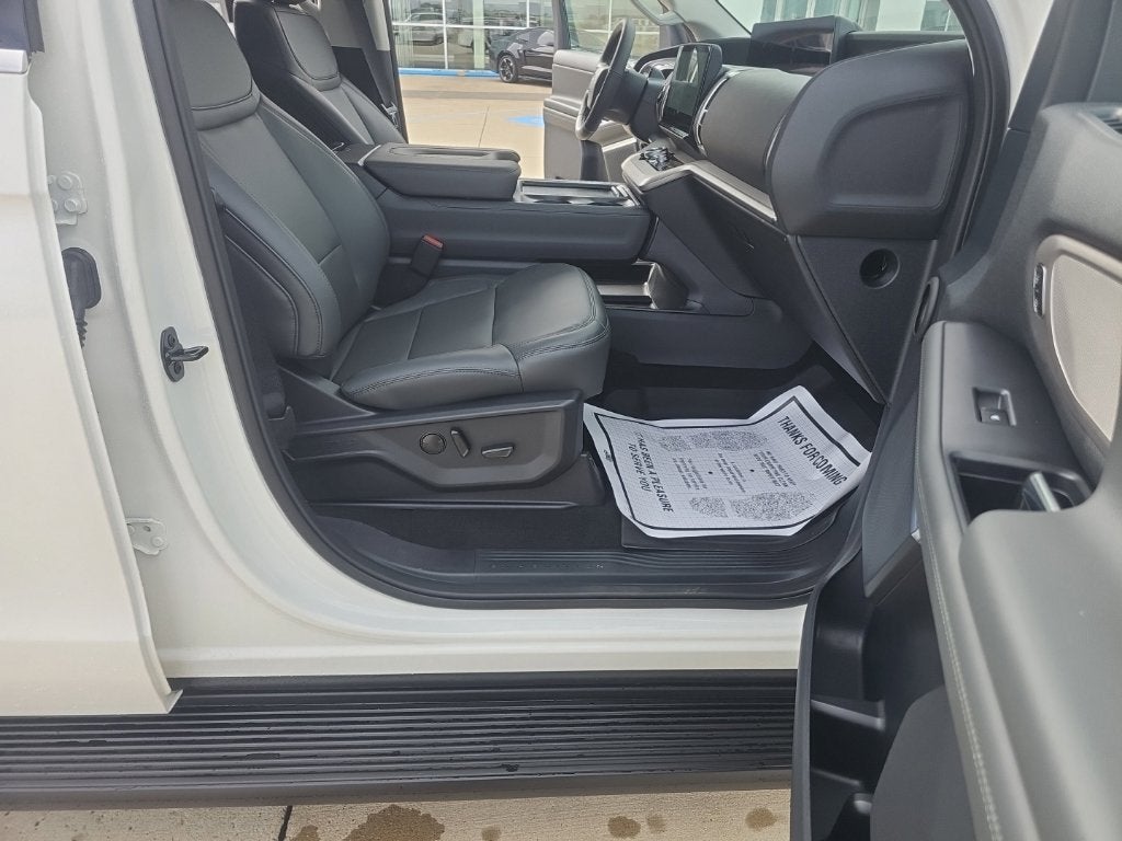 2027 Ford Expedition Active