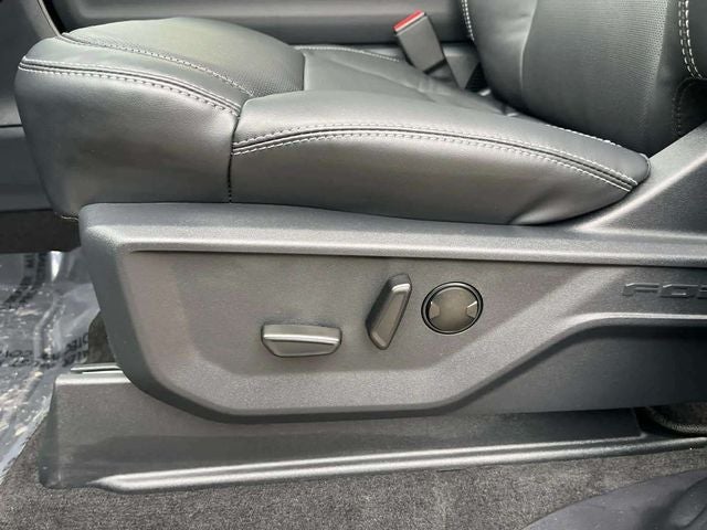 2025 Ford Expedition Platinum®