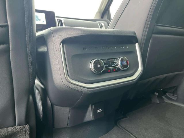 2025 Ford Expedition Platinum®