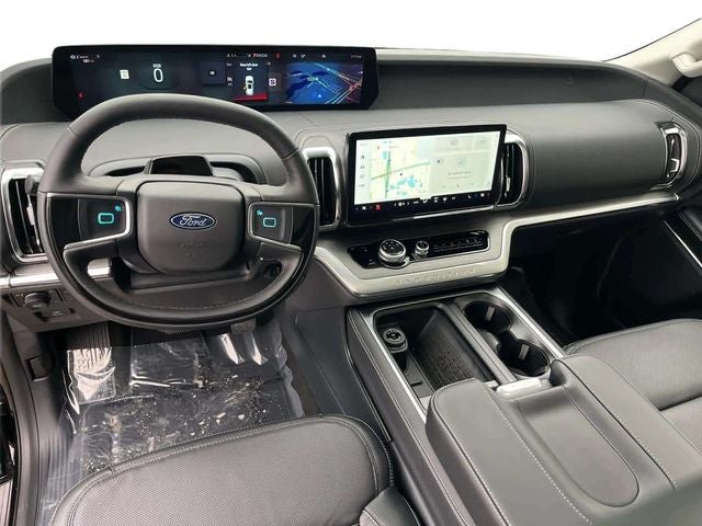 2025 Ford Expedition Platinum®