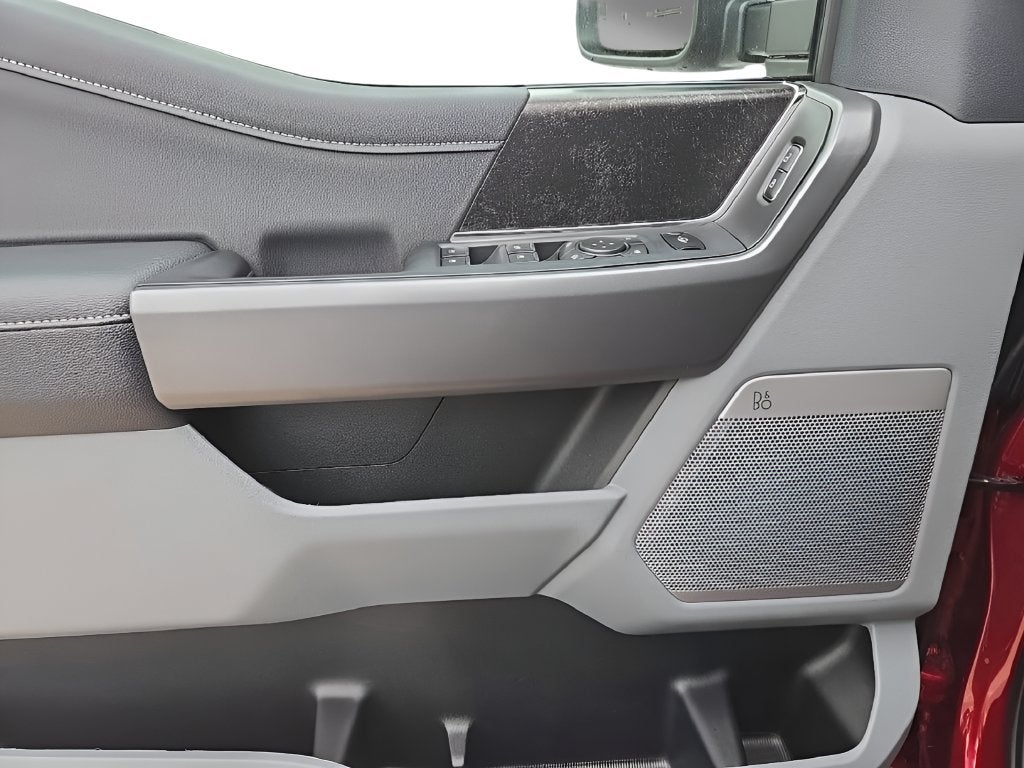 2027 Ford Super Duty F-250® XLT
