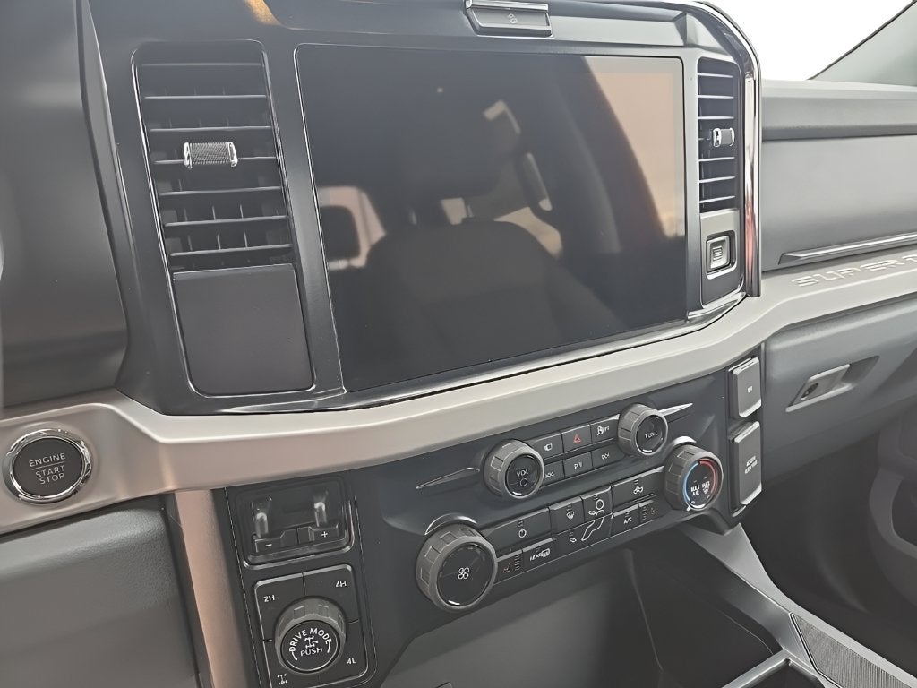 2027 Ford Super Duty F-250® XLT