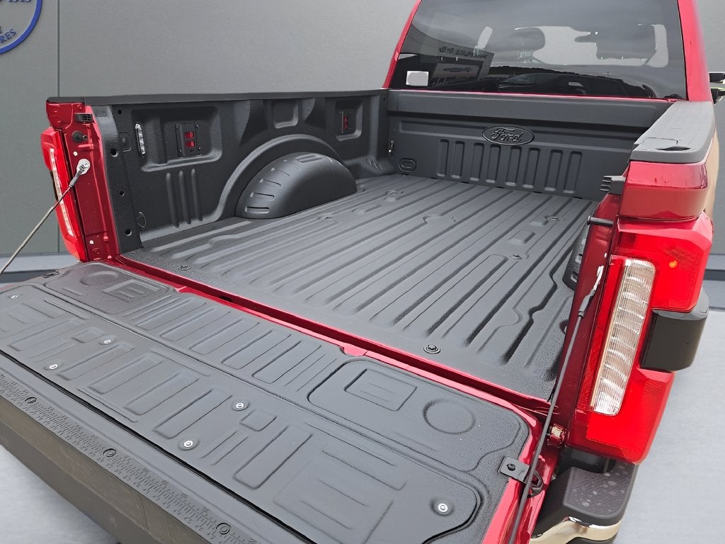 2027 Ford Super Duty F-250® XLT