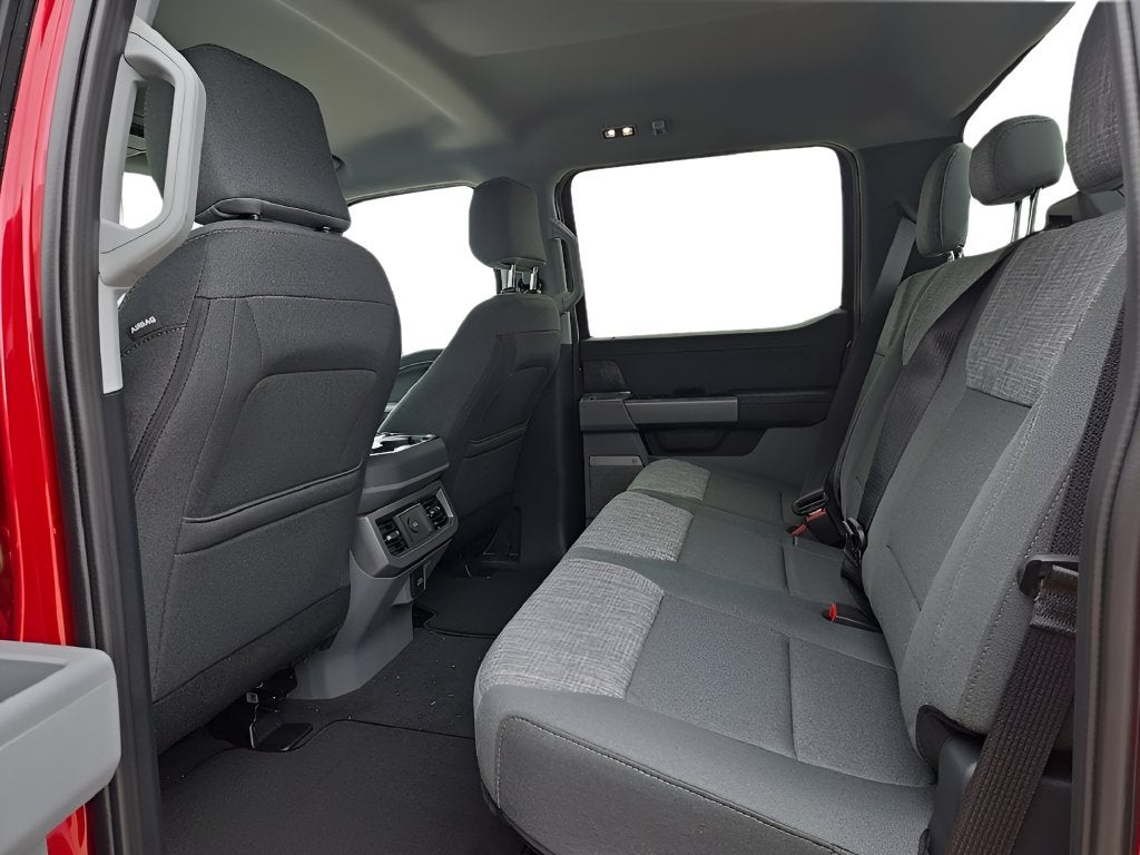 2027 Ford Super Duty F-250® XLT
