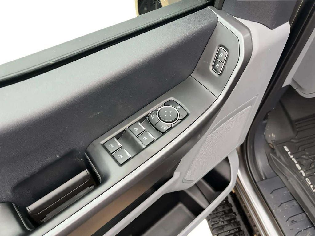 2026 Ford Super Duty F-350® XLT