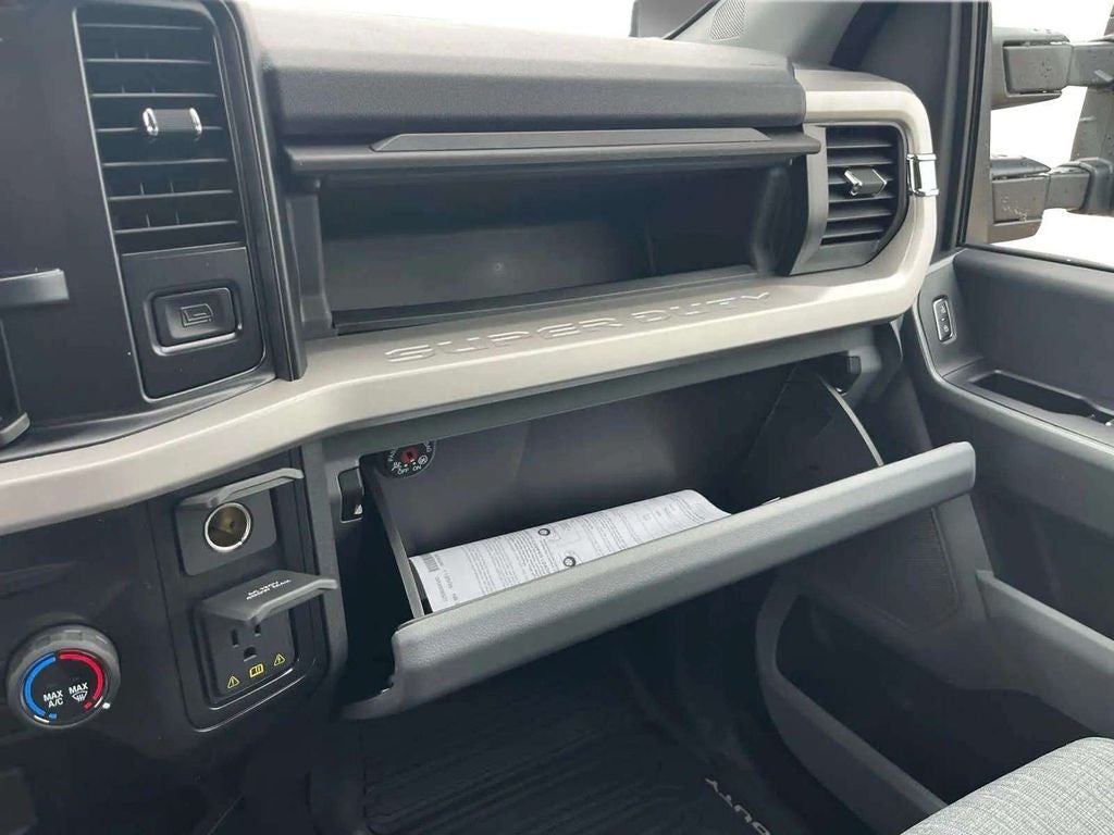 2026 Ford Super Duty F-350® XLT