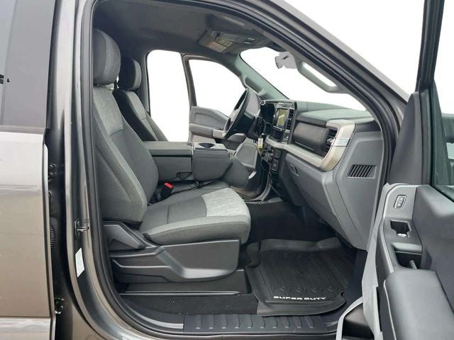 2026 Ford Super Duty F-350® XLT