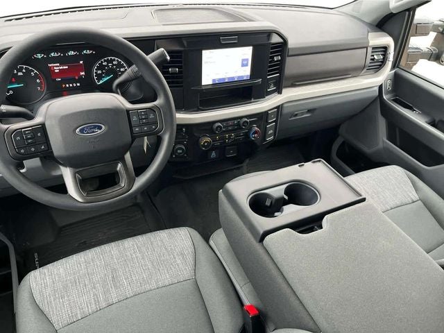 2026 Ford Super Duty F-350® XLT