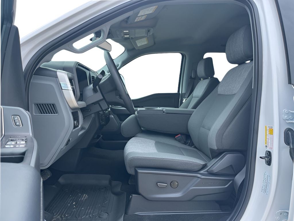 2026 Ford Super Duty F-350® XLT