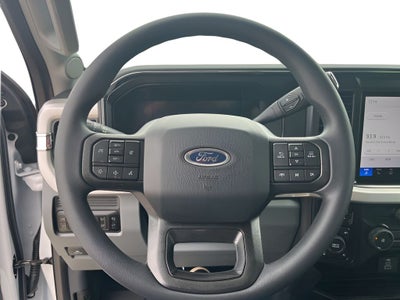 2026 Ford Super Duty F-350® XLT