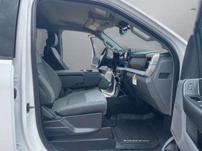 2026 Ford Super Duty F-350® XLT