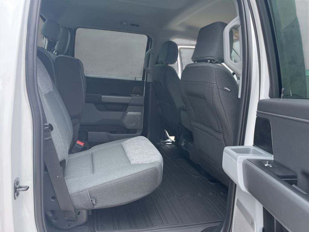 2026 Ford Super Duty F-350® XLT