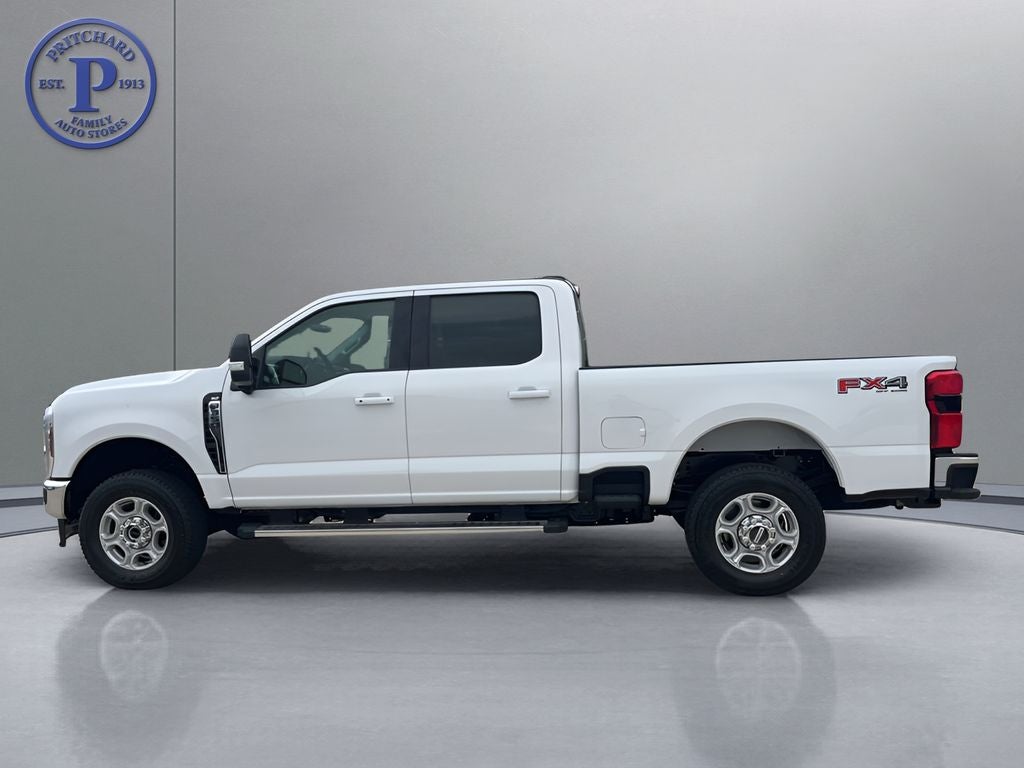 2026 Ford Super Duty F-350® XLT