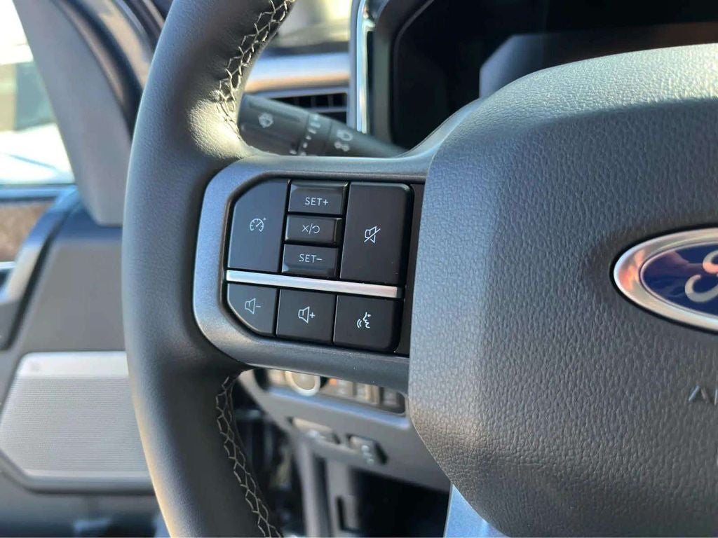 2026 Ford Super Duty F-350® Lariat®