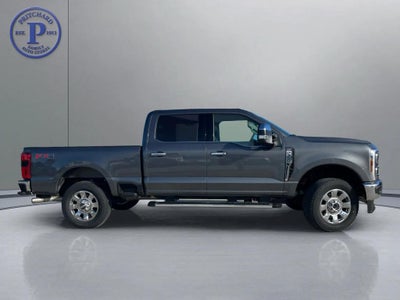 2026 Ford Super Duty F-350® Lariat®