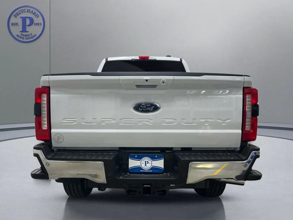 2026 Ford Super Duty F-350® Lariat®