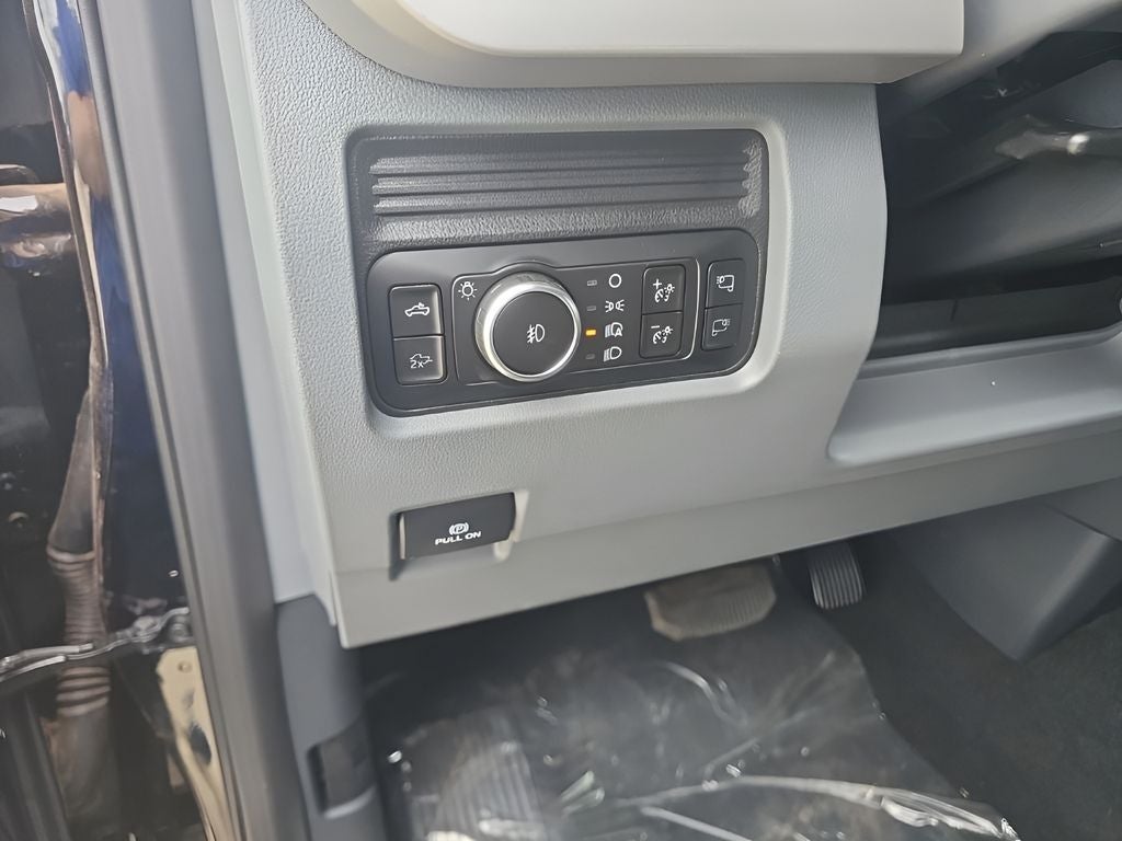 2026 Ford Super Duty F-350® XLT