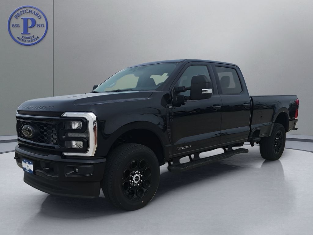 2026 Ford Super Duty F-350® XLT