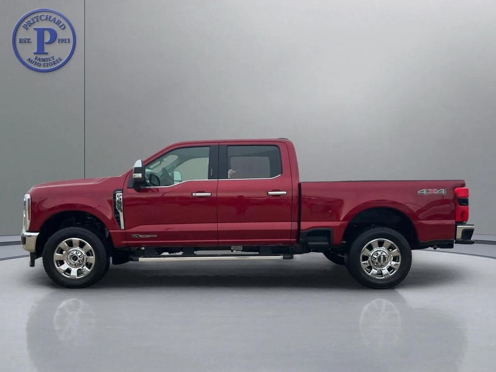 2026 Ford Super Duty F-350® Lariat®