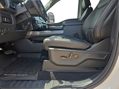 2026 Ford Super Duty F-350® Lariat®
