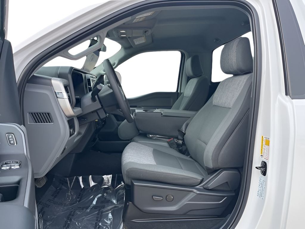 2026 Ford Super Duty F-350® XLT