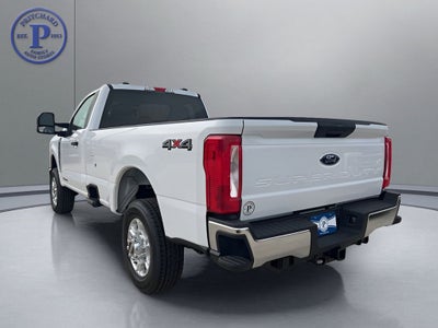 2026 Ford Super Duty F-350® XLT