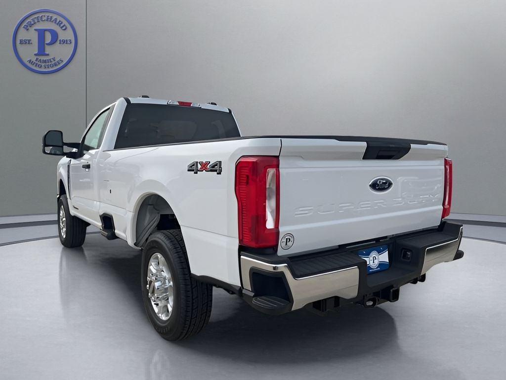 2026 Ford Super Duty F-350® XLT
