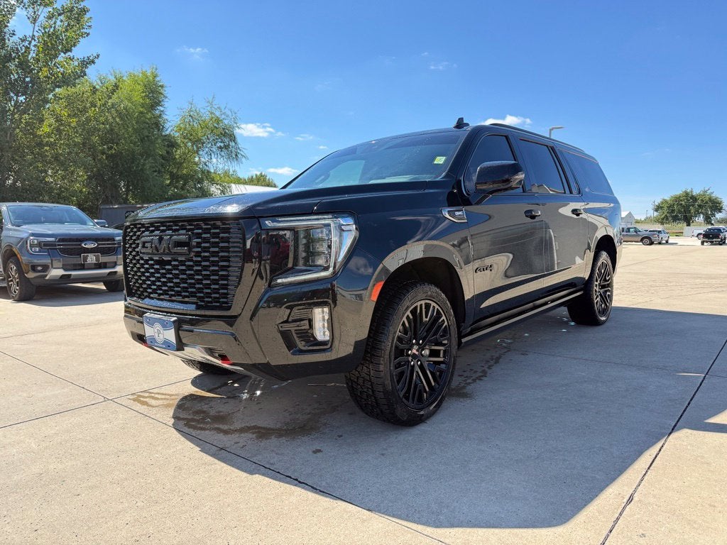 2023 GMC Yukon XL AT4