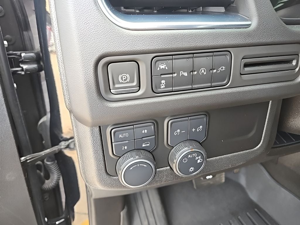 2021 Chevrolet Suburban RST