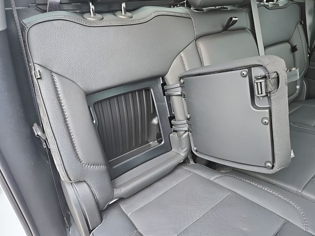 2025 GMC Sierra 3500HD Denali