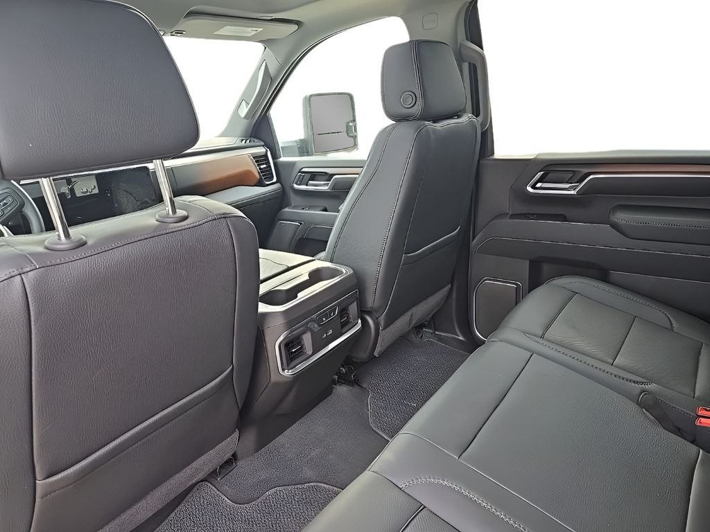 2025 GMC Sierra 3500HD Denali
