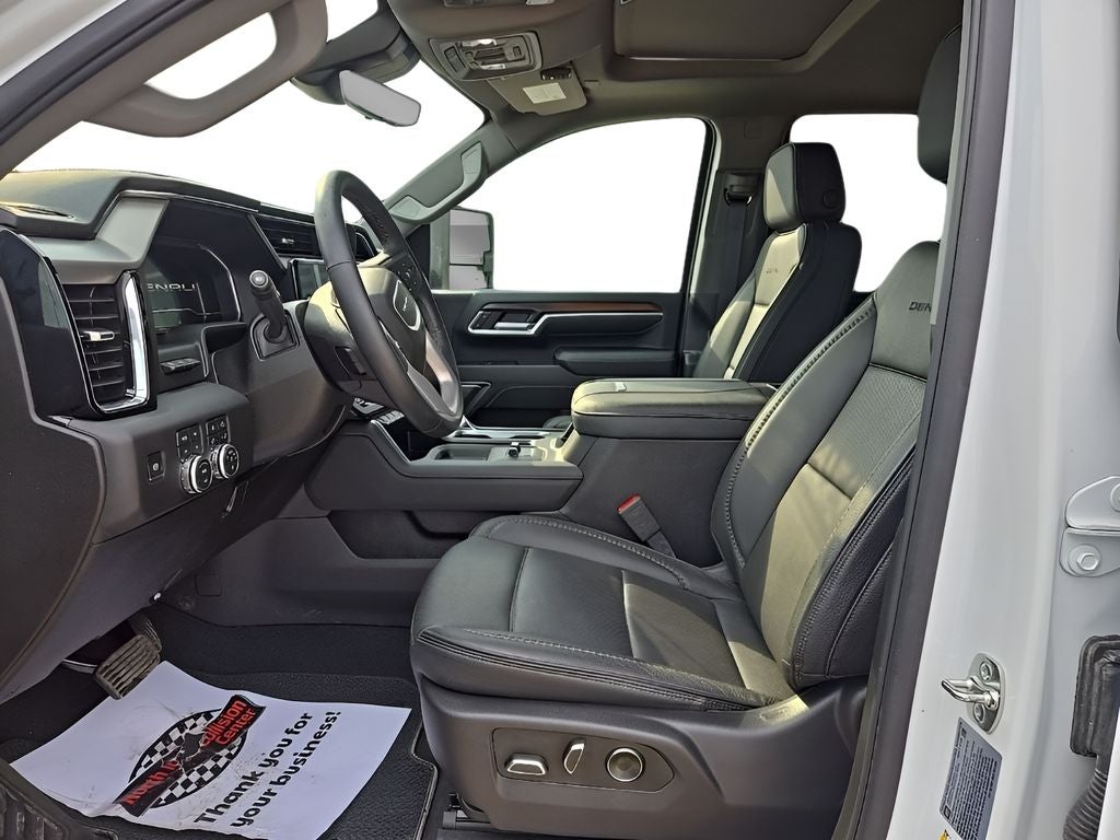 2025 GMC Sierra 3500HD Denali