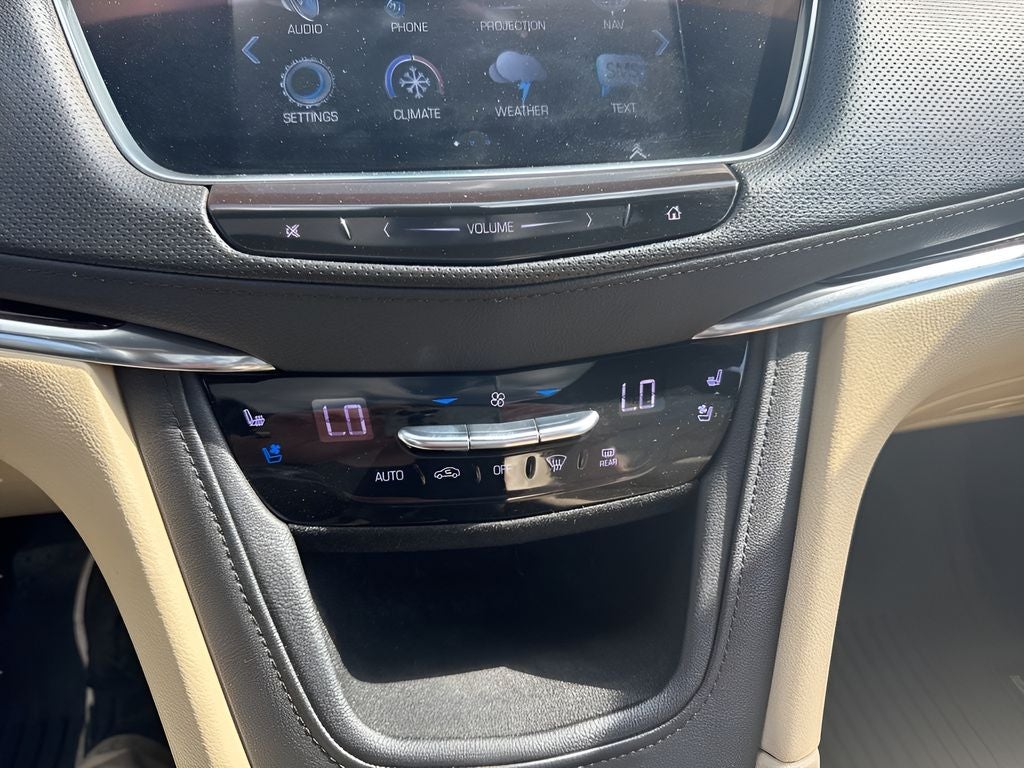 2019 Cadillac XT5 Premium Luxury