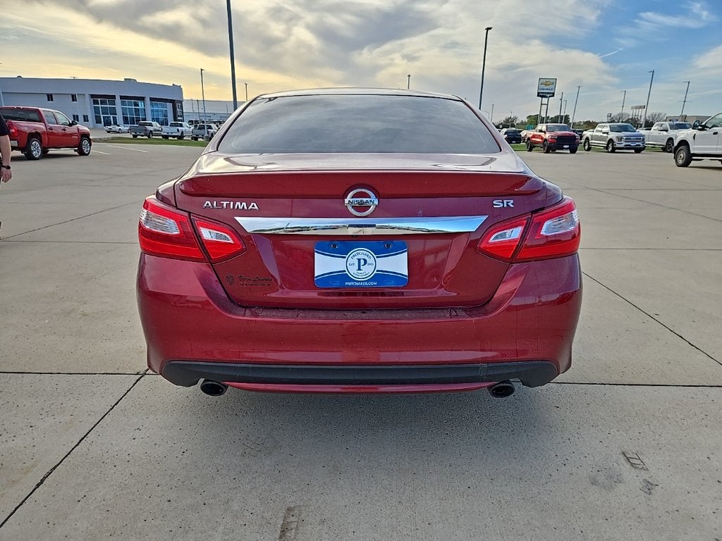 2016 Nissan Altima 2.5 SR