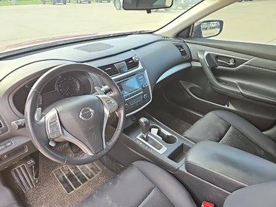 2016 Nissan Altima 2.5 SR