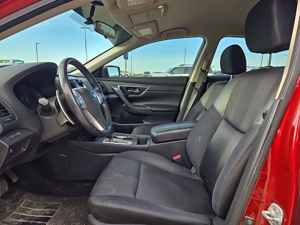 2016 Nissan Altima 2.5 SR